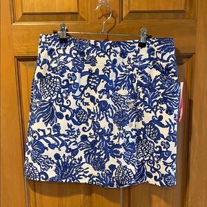 Lilly Pulitzer women’s Blue and White Patterned Skirt